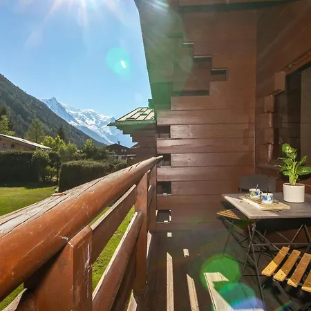Les Chosalets Sleeps 3 Pool *