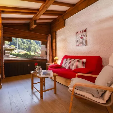 Appartement Les Chosalets Sleeps 3 Pool